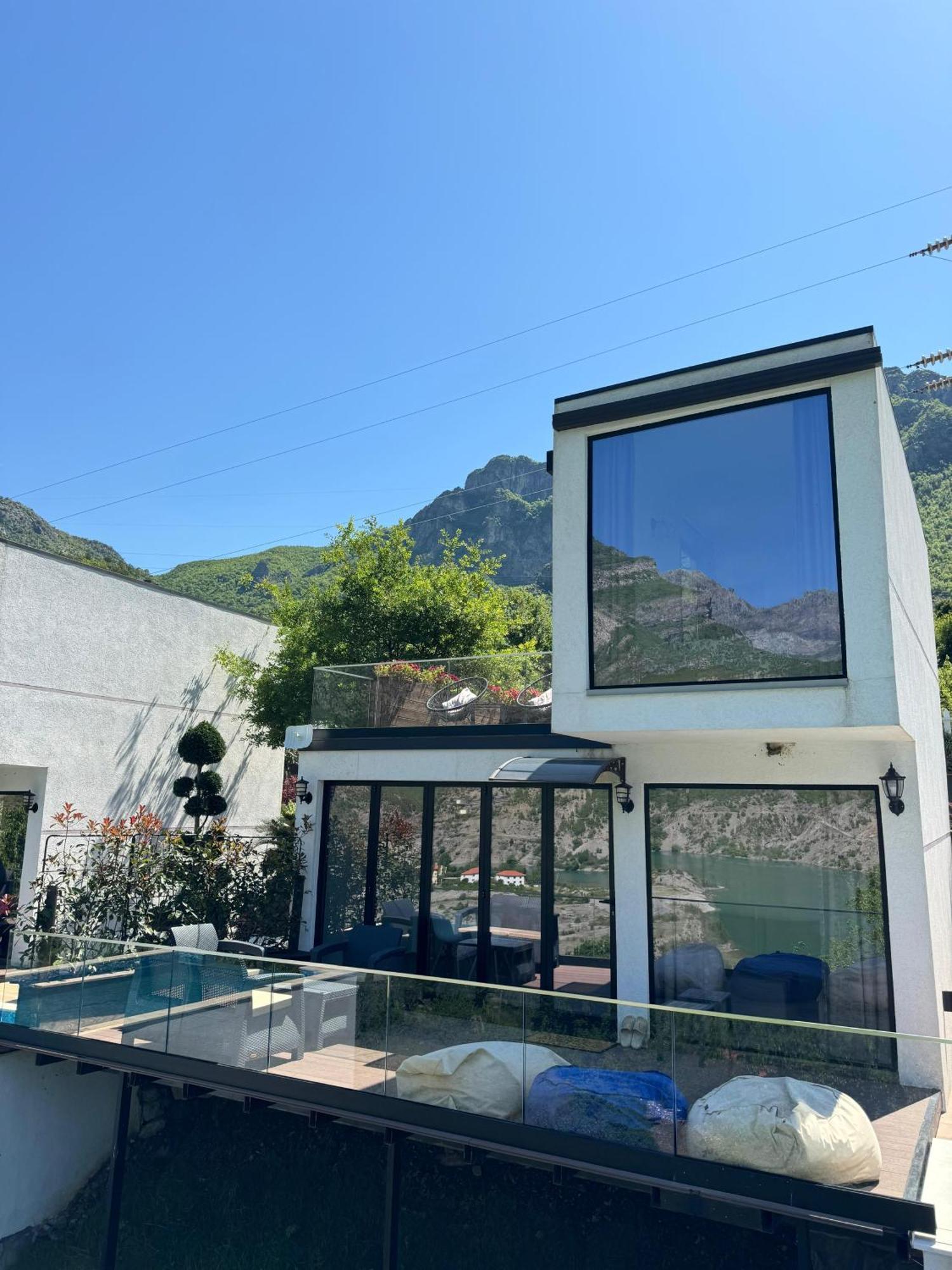 Koman Paradise By Romina Shkoder Exterior photo
